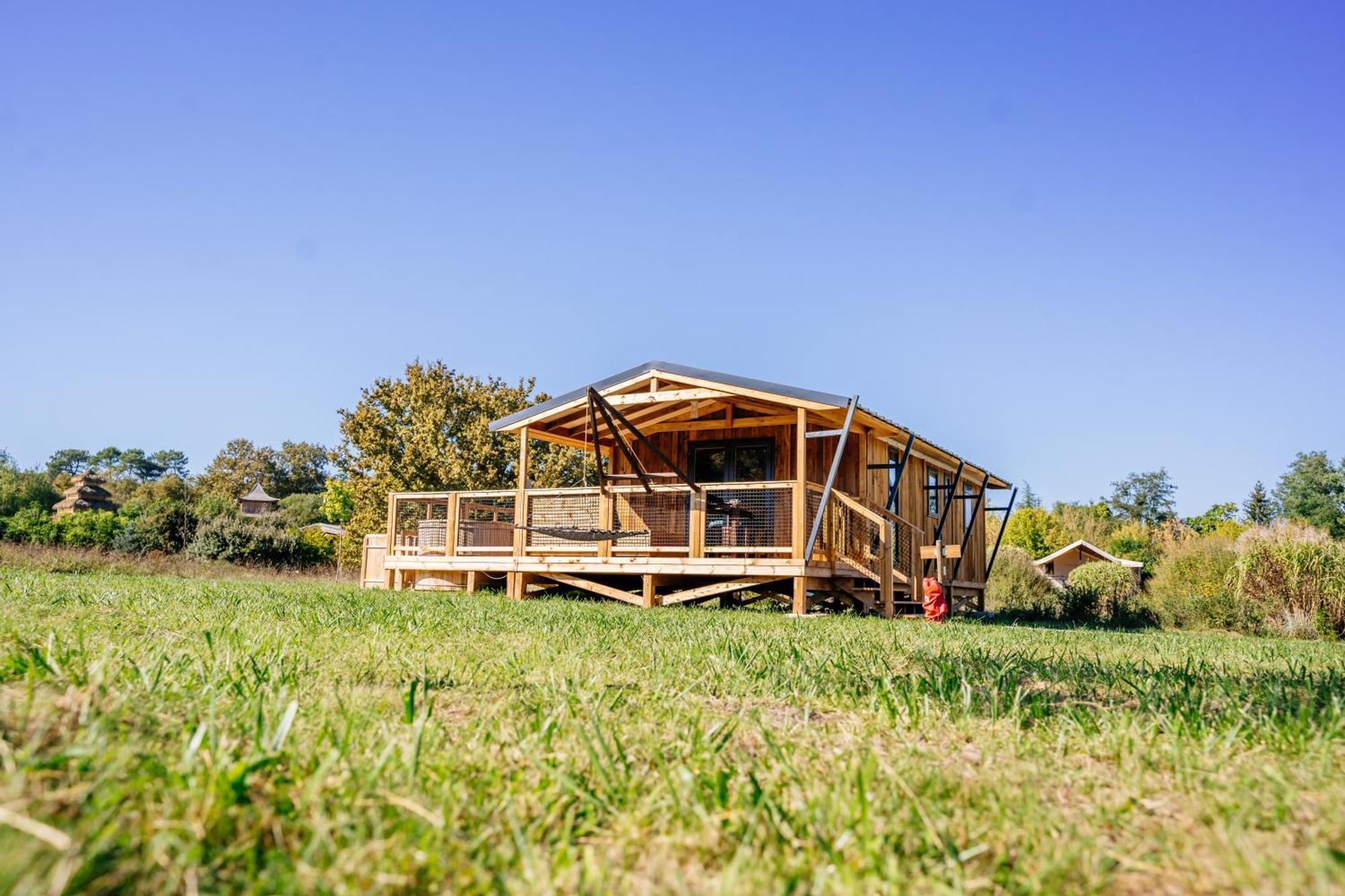 Domaine Ecotelia Le Nizan Exteriör bild